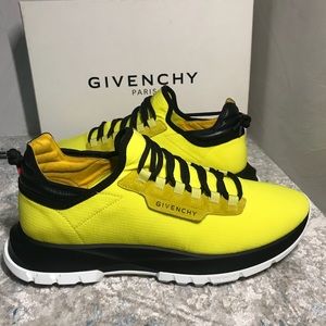 GIVENCHY Specture Runner Low Yellow Sneakers, Size 43 -US 10, Authentic, New